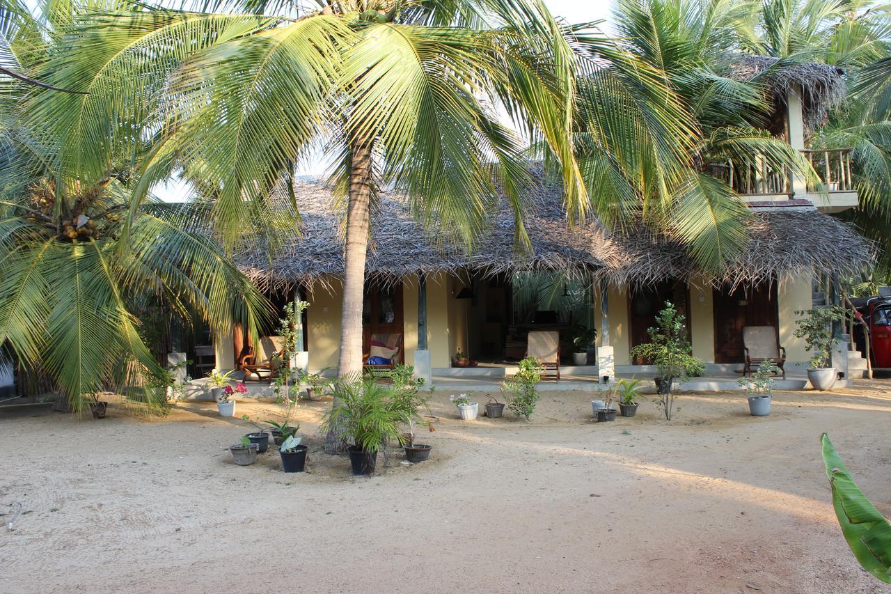 Anawasal Hotel Kalpitiya Exterior photo